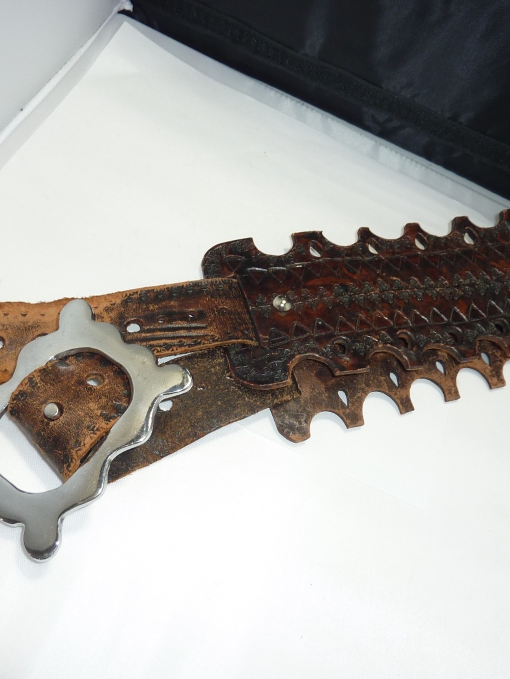 MEXICAN STYLE  PACHUCO OR CHARRO  LEATHER BELT INTRICATELY TOOLED METALIC BUCKLE